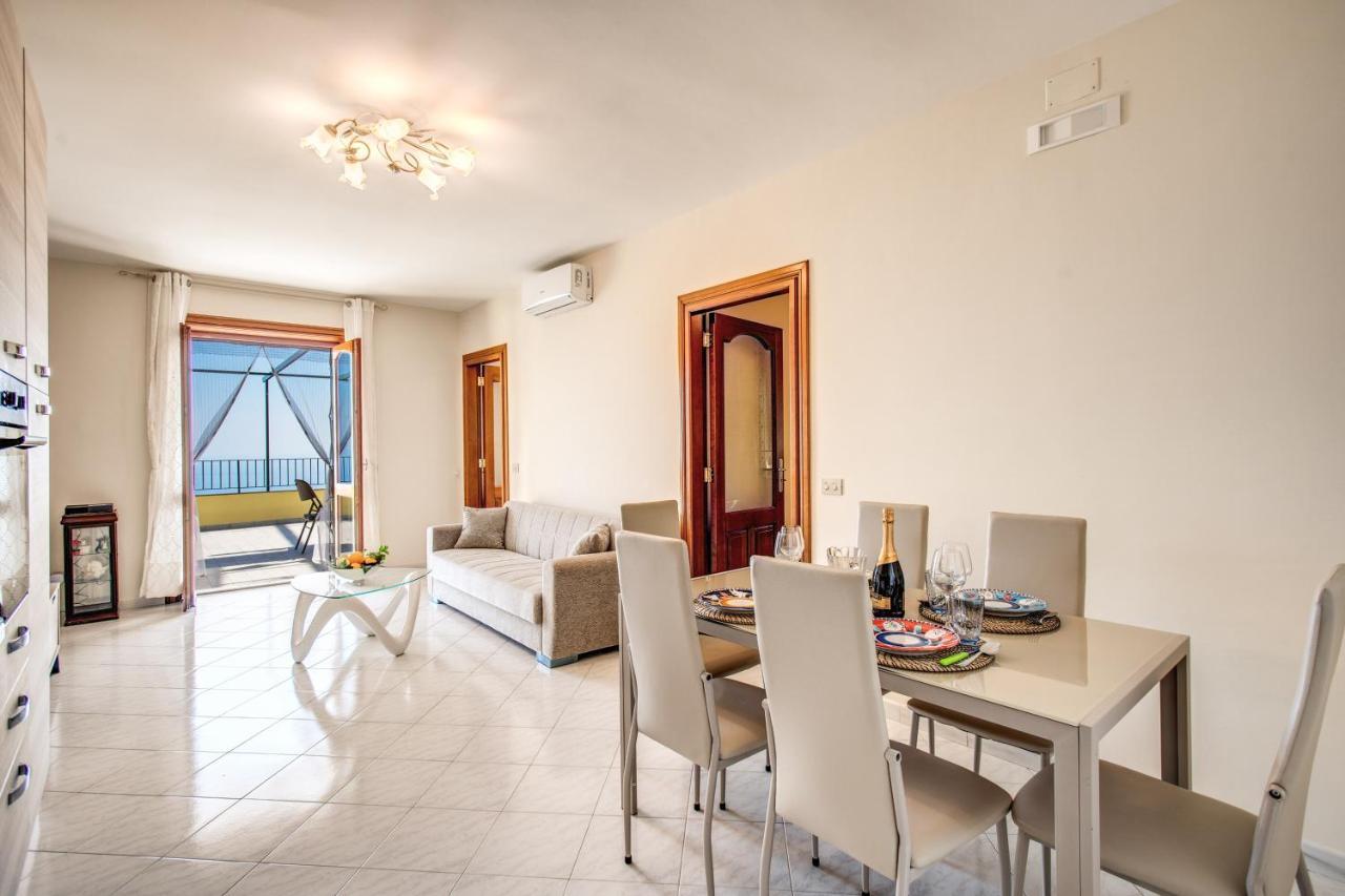 Magdalene'S House - Sea View Terrace Apartment Маса Лубрензе Екстериор снимка